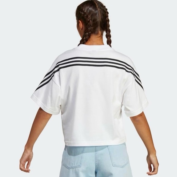 🖤🤍 BRAND NEW adidas Women's Loose Fit Future Icon Three Stripes T-Shirt 🤍🖤 - Picture 3 of 8